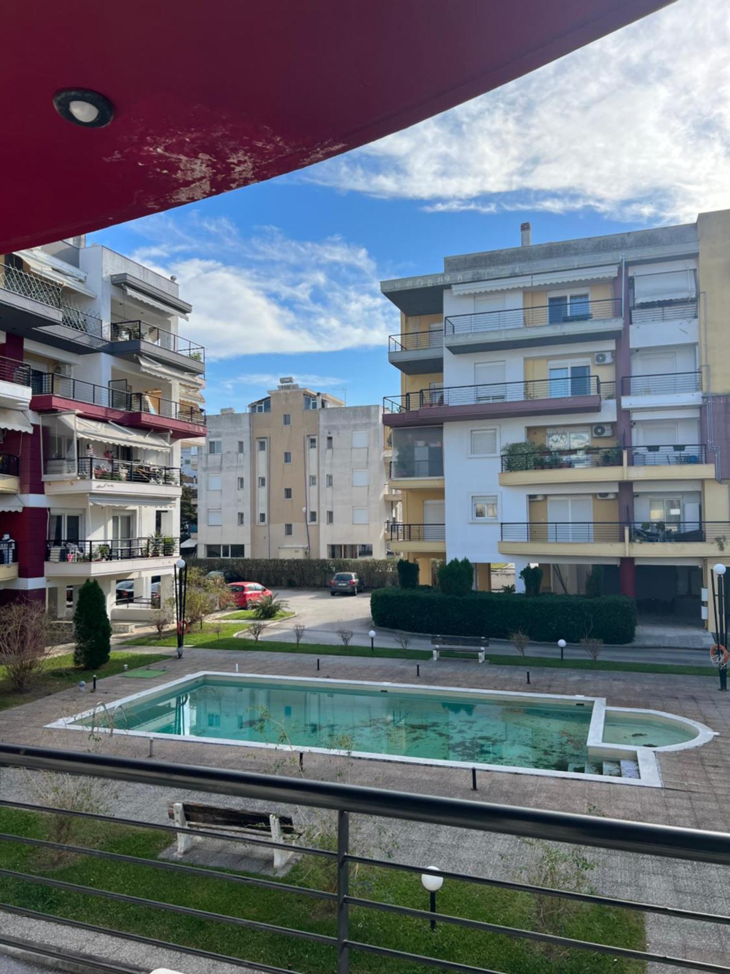 Parma'S Pool Apartment Peraía Eksteriør billede